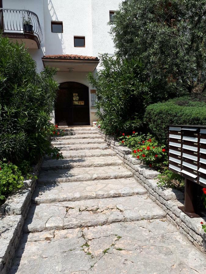 Il Glicine Sul Garda Appartamento Turistico Peschiera del Garda Dış mekan fotoğraf